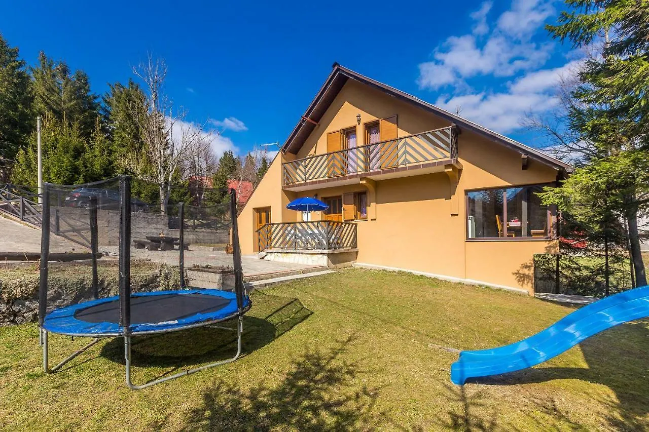 Kuca Za Odmor Villa.Ris ロクヴェ 0*,  クロアチア